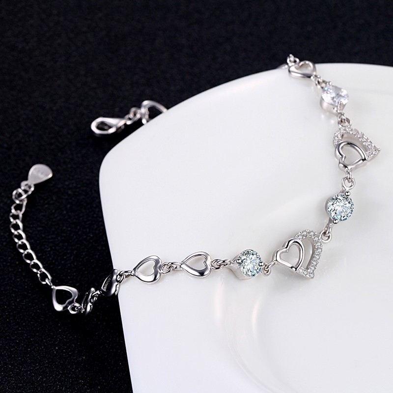 Romantiskt Mode 925 Sterling Silver Hjärtformat Inlagt CZ Armband