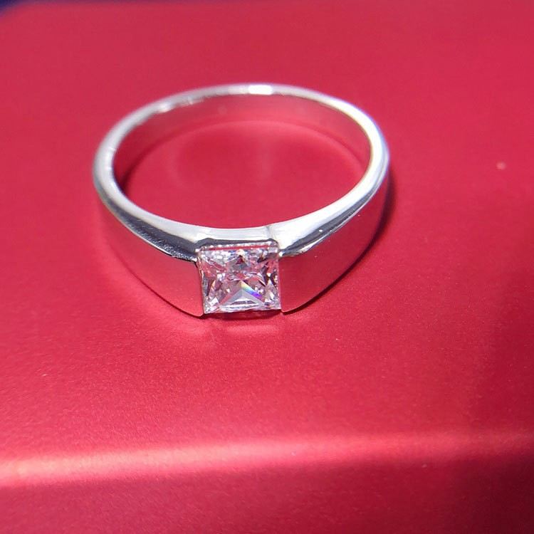 0.5 CT 1.0 CT 925 Silverpläterad Prinsessa Simulerad Diamant Löfte / Bröllop / Förlovningsring För Herr Alla Hjärtans Dag Gåva