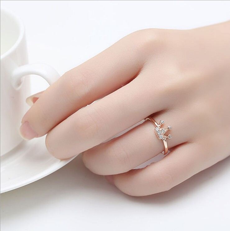 925 Silver Kreativ Personlighet Korean Inlagd Kubisk Zirkonium Krona Ring