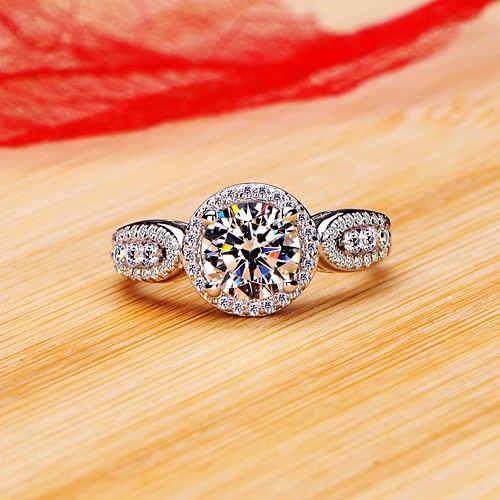 925 Sterling Silver Platinerad Damring Med Rundskuren Cubic Zirconia