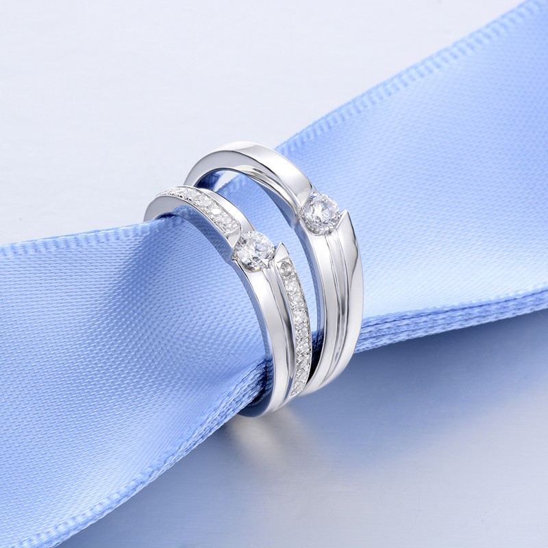 Elegant Och Återhållen S925 Silver Inlagd Kvalitet Cubic Zirconia Parring