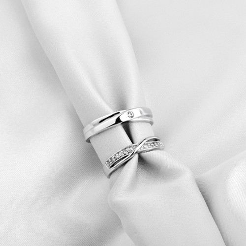 Elegant Och Unik Ihålig Parring I 925 Sterling Silver