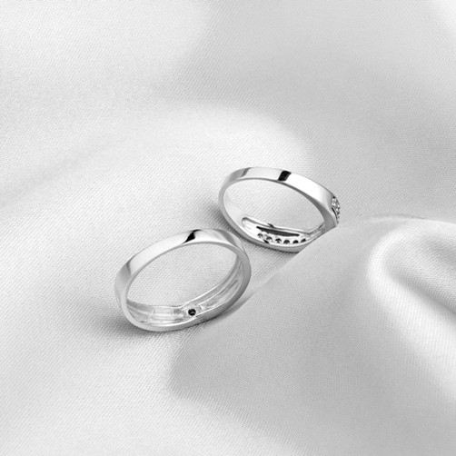 Elegant Och Unik Ihålig Parring I 925 Sterling Silver