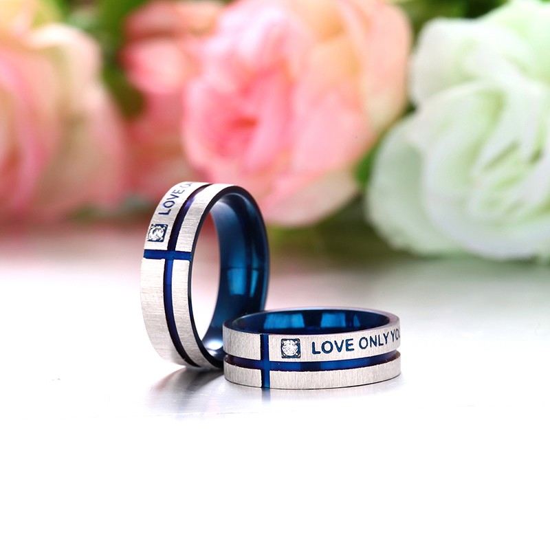 "Forever Love" Snygg Och Unik Design Blå Korsälskares Titanring (Pris För Ett Par)