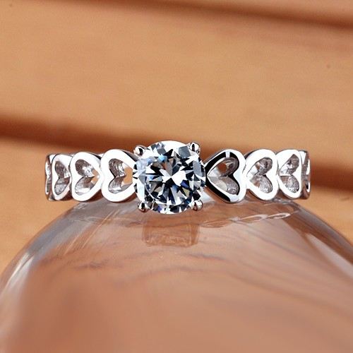 Ihåligt Hjärta Design 925 Sterling Silver Rundklippt Cubic Zirconia Damring / Vigselring