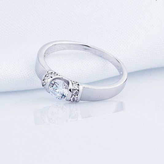 Kärleksliv 925 Sterling Silver Inlagda Lyxiga Cubic Zirconia Parringar