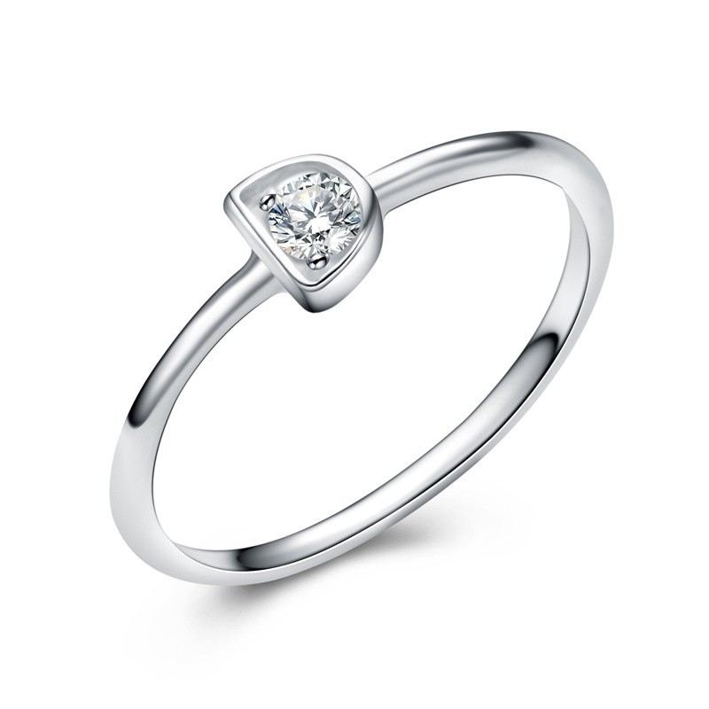 Kreativ Bokstav D Modellering Inlagd Cubic Zirconia S925 Förlovningsring I Sterling Silver