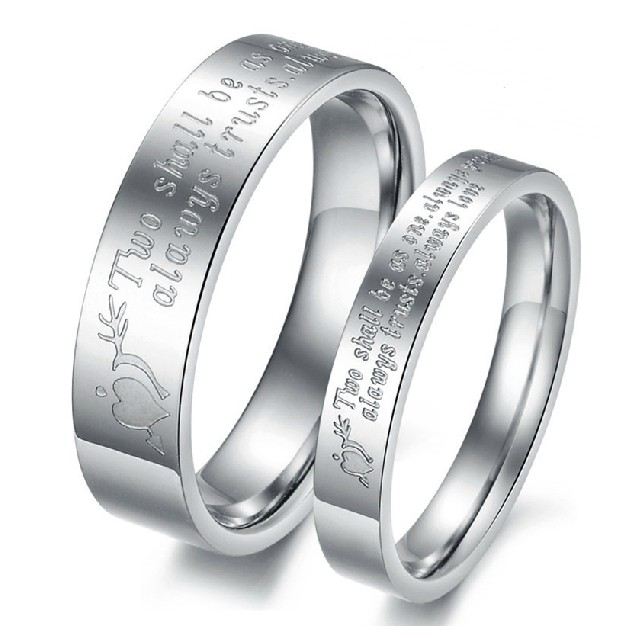 "Love You" Lover Rings Gravyr Titanium Stål (Pris För Ett Par)