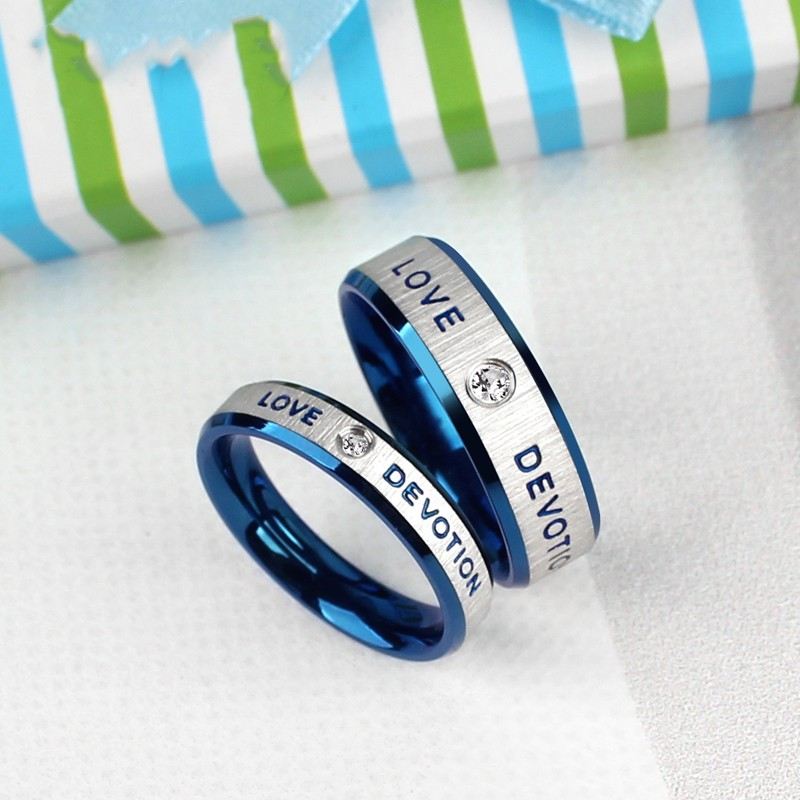 New Fashion Blue Love Titanium Steel Cubic Zirconia Par Rings (Pris För Ett Par)