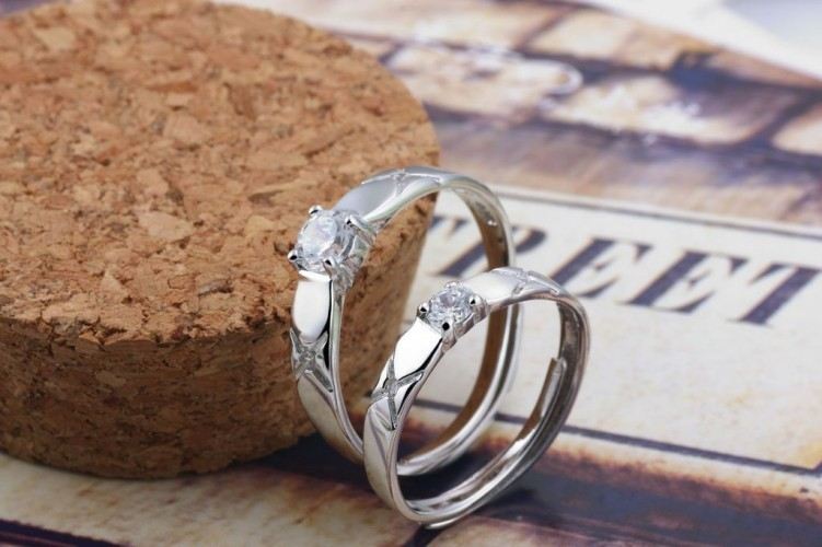 Nyanlända Rundskurna Diamanter 925 Sterling Silver Justerbara Parringar