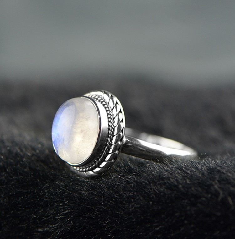 Romantisk Estetisk 925 Sterling Silver Inlagd Naturlig Månsten Ring