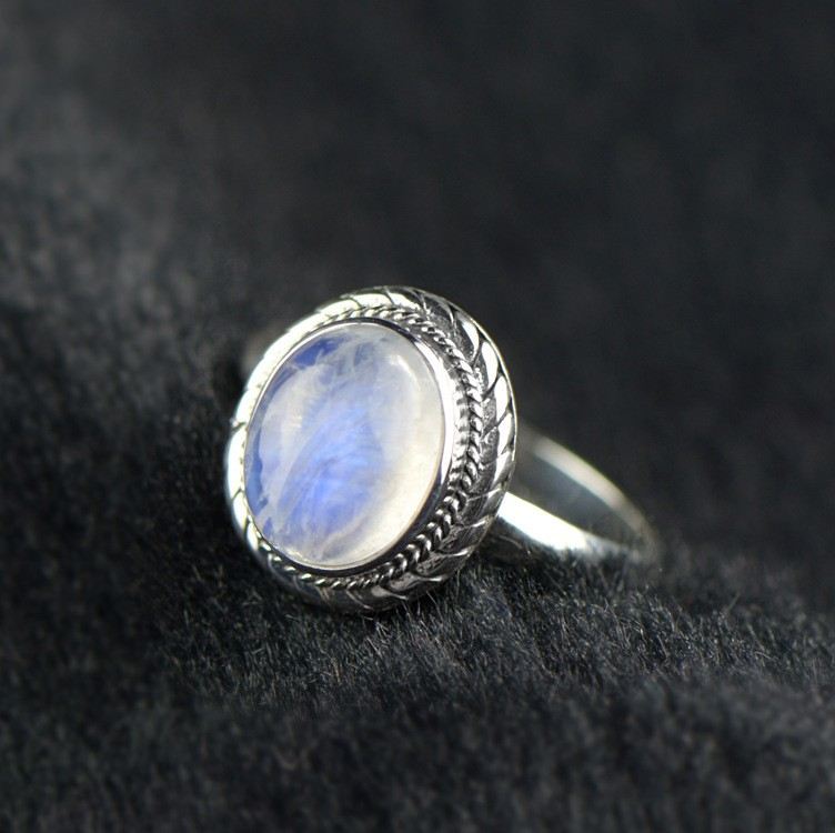 Romantisk Estetisk 925 Sterling Silver Inlagd Naturlig Månsten Ring