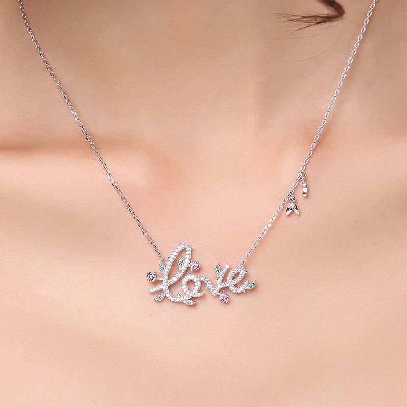 Lyxigt 925 Sterling Silver Inlagt Glänsande Ljus Cubic Zirconia "Love You" Halsband