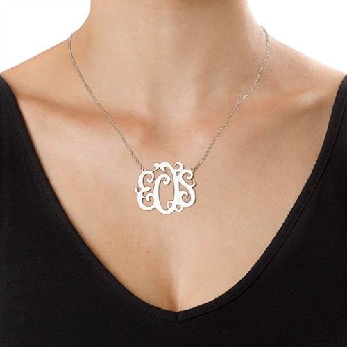 Swirly Monogram Hängsmycke I Sterlingsilver