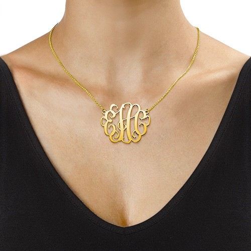 Xl Monogram Hänge I 18K Guldplätering